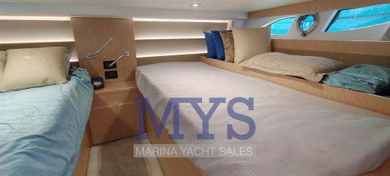 Cayman Yachts 400 WA usado à venda