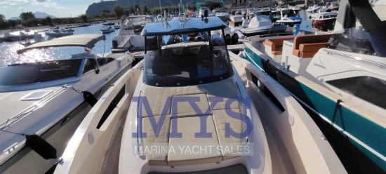 Cayman Yachts 400 WA usado à venda