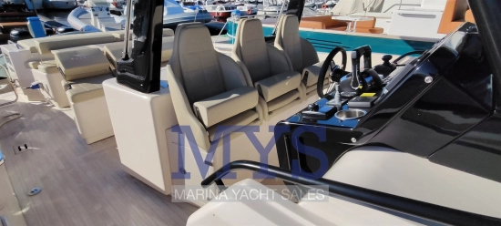 Cayman Yachts 400 WA usado à venda