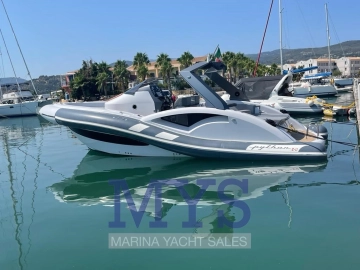 Python yacht C 33 usata in vendita