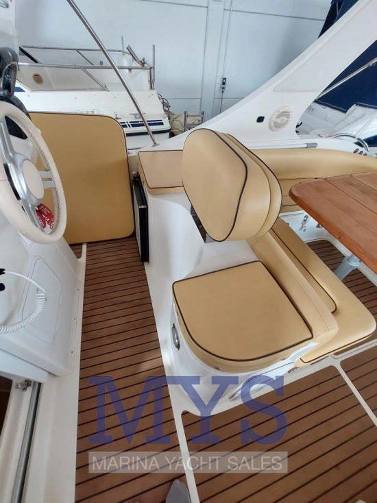 Lomac Nautica IN 1000 usata in vendita