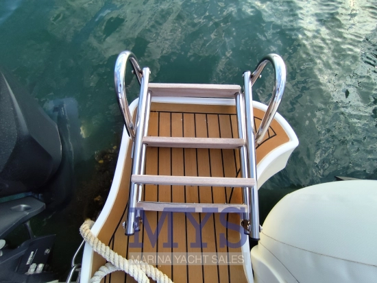 Almarine Maxi Rib Almar 820 S usata in vendita
