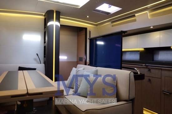 Beneteau Oceanis YACHT 62 usata in vendita