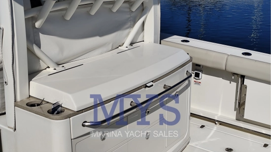 Boston Whaler 380 Outrage de segunda mano en venta