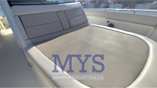 Boston Whaler 380 Outrage de segunda mano en venta