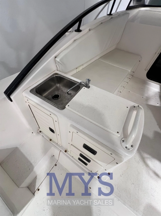 Mako Marine 295 usata in vendita