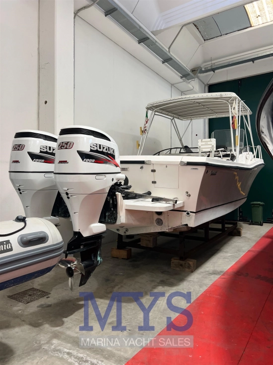 Mako Marine 295 usata in vendita