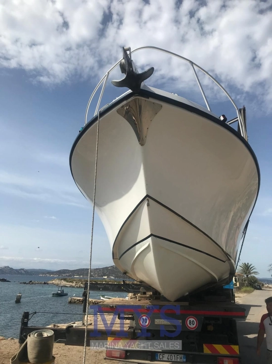 Mako Marine 295 usata in vendita