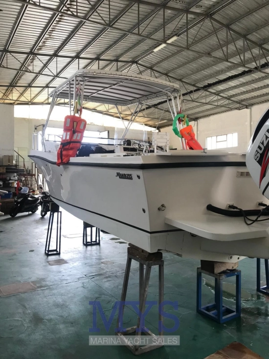 Mako Marine 295 usata in vendita