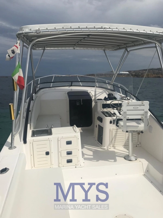 Mako Marine 295 usata in vendita
