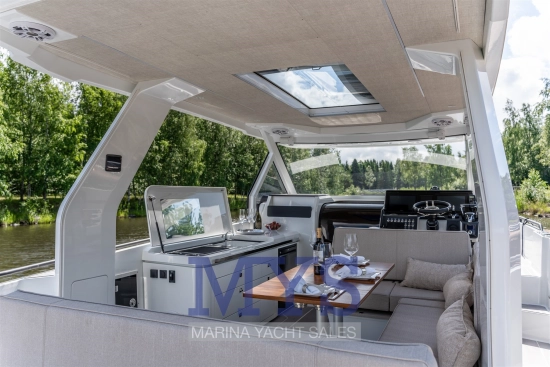 QUARKEN 35 SPORT TOURER nuevo en venta