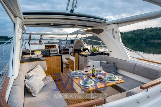 Marex 360 Cabriolet Cruiser usado à venda