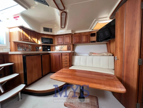 Luhrs 40 OPEN usado à venda