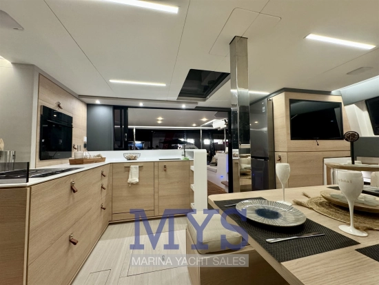 Aventura 45 nuova in vendita