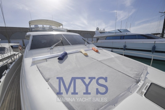 Ferretti 70 usado à venda