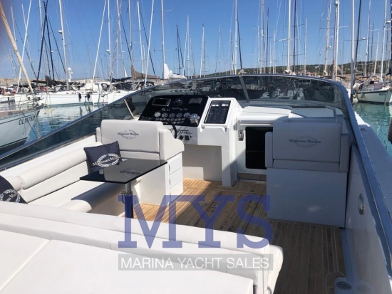 Magnum Marine 40 usata in vendita