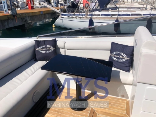 Magnum Marine 40 usata in vendita