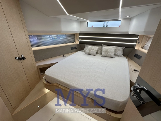 Cayman Yachts 540WA de segunda mano en venta