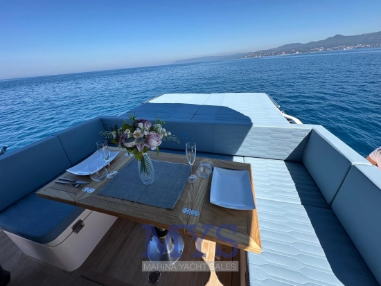 Cayman Yachts 380 WA usado à venda