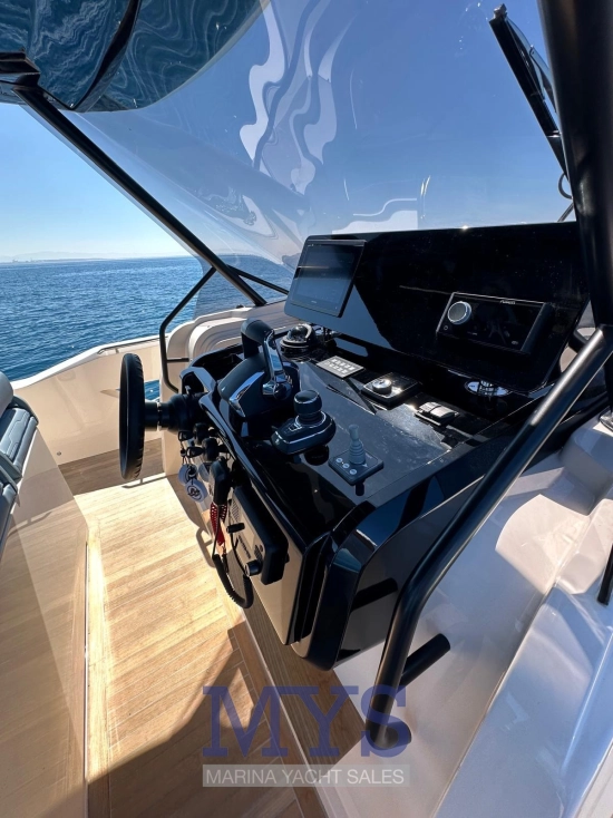 Cayman Yachts 380 WA usado à venda