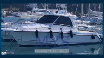 Boston Whaler 345 CONQUEST usado à venda