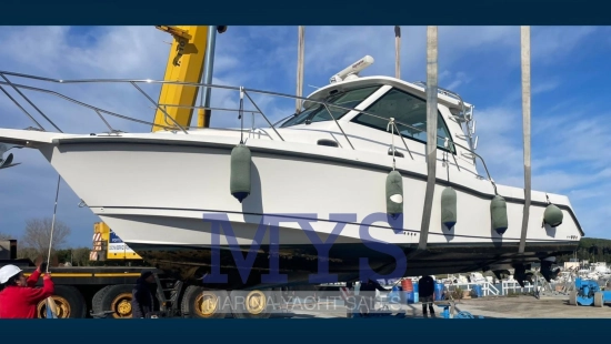 Boston Whaler 345 CONQUEST usata in vendita
