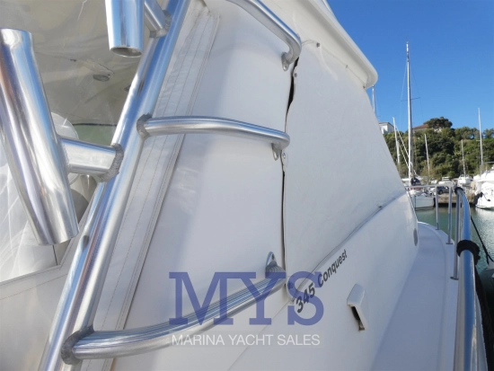 Boston Whaler 345 CONQUEST usata in vendita