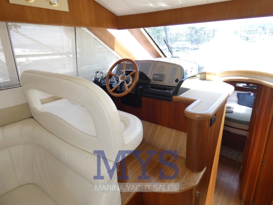 Cayman Yachts 42 FLY usata in vendita