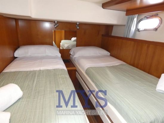 Cayman Yachts 42 FLY usata in vendita