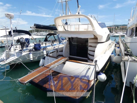 Cayman Yachts 42 FLY usata in vendita