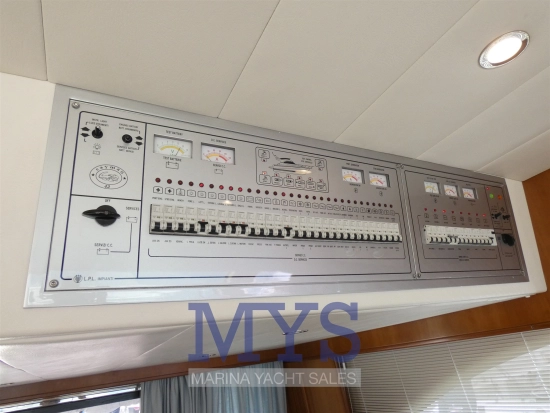 Cayman Yachts 42 FLY usata in vendita
