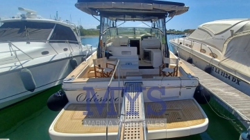 Cayman Yachts 38 WA usado à venda