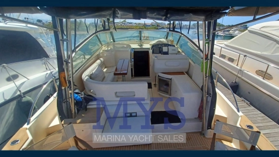 Cayman Yachts 38 WA usado à venda