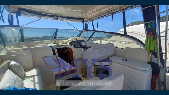Cayman Yachts 38 WA usado à venda