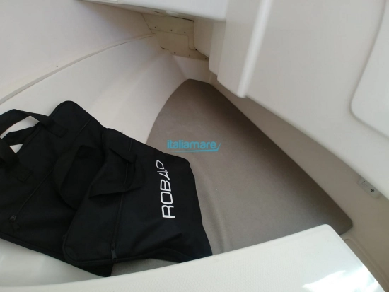 Robalo R 317 usado à venda