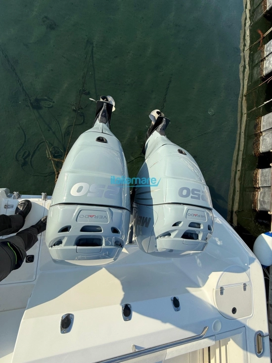 Boston Whaler 28 CONQUEST de segunda mano en venta