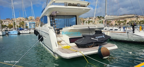 Prestige 590 F usado à venda
