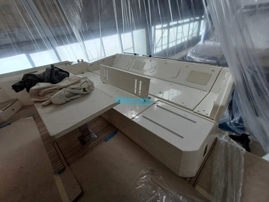 Prestige 590 F usado à venda