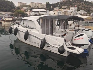 Beneteau Antares 8 usata in vendita