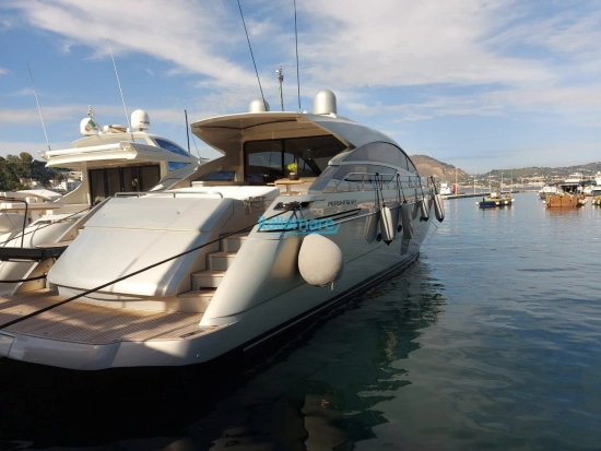 Pershing 64 usata in vendita