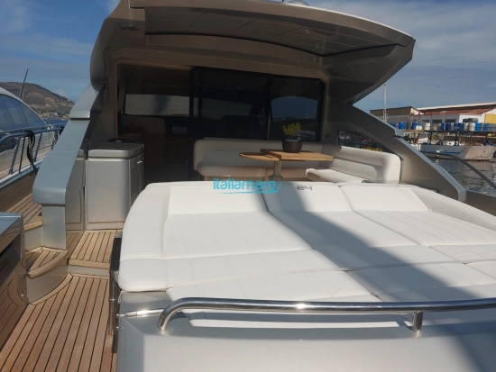 Pershing 64 usata in vendita