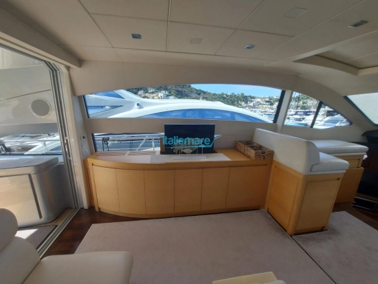 Pershing 64 usata in vendita