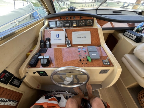 Ferretti 530 usata in vendita