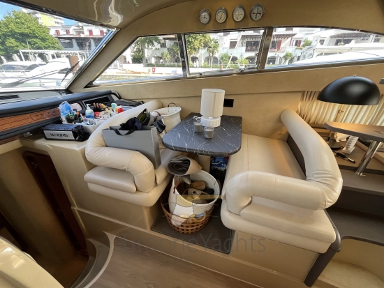 Ferretti 530 usata in vendita