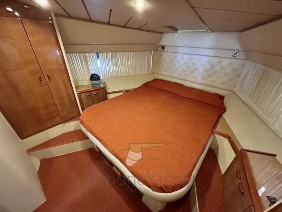Ferretti 46 usado à venda