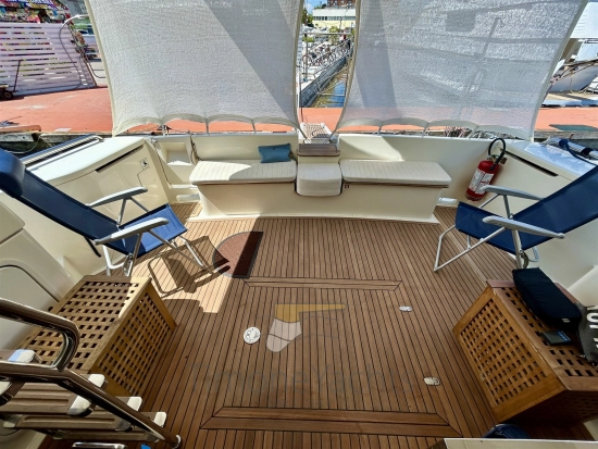 Ferretti 46 usado à venda