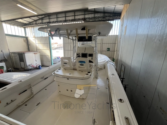 Boston Whaler OUTRAGE 320 de segunda mano en venta