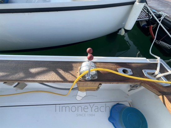Sette Mari F 27 America Fly usata in vendita