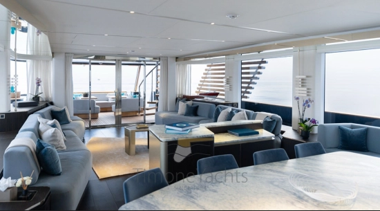 Azimut Magellano 30 m usado à venda