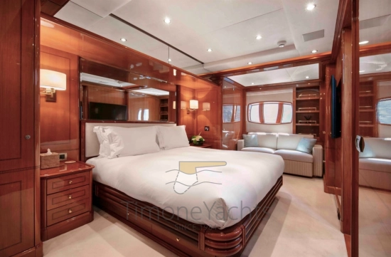 Benetti 85 Legend de segunda mano en venta